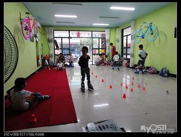 轮滑视频室内成人,成人初学者的快乐启程之旅-第3张图片-亚洲AV中文无码乱人伦 轮滑视频室内成人,成人初学者的快乐启程之旅-第3张图片-亚洲AV中文无码乱人伦