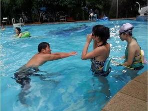 成人游泳免费表演视频,成人游泳免费表演精彩瞬间集锦-第2张图片-亚洲AV中文无码乱人伦