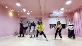 杨家坪成人韩舞视频,动感旋律下的魅力演绎-第1张图片-亚洲AV中文无码乱人伦