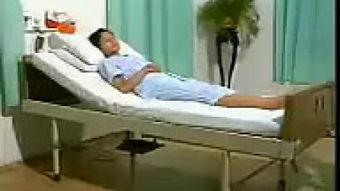 成人卧床洗头盆护理视频,卧床洗头盆护理操作步骤详解-第2张图片-亚洲AV中文无码乱人伦 成人卧床洗头盆护理视频,卧床洗头盆护理操作步骤详解-第2张图片-亚洲AV中文无码乱人伦