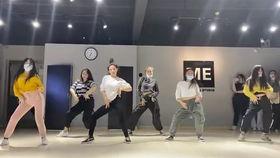 翔宇成人舞蹈视频大全集-第1张图片-亚洲AV中文无码乱人伦 翔宇成人舞蹈视频大全集-第1张图片-亚洲AV中文无码乱人伦