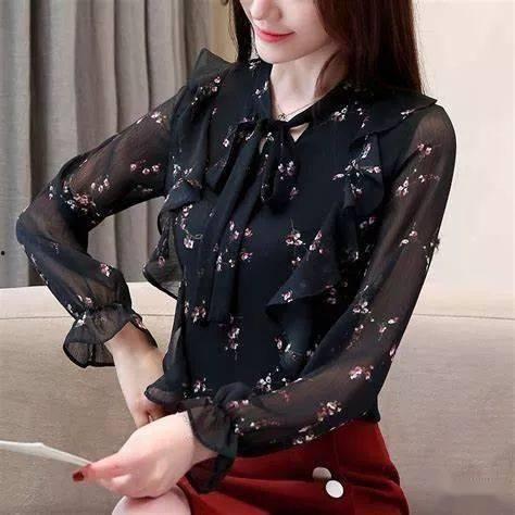 棉衣成人女遮屁股视频,棉衣成人女遮屁股设计，优雅保暖两不误-第2张图片-亚洲AV中文无码乱人伦