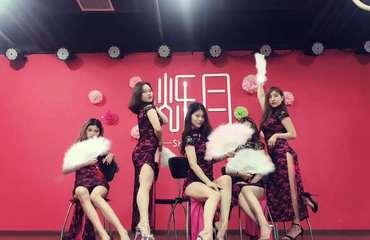 小叮当舞蹈成人教学视频,轻松入门，舞动人生-第2张图片-亚洲AV中文无码乱人伦