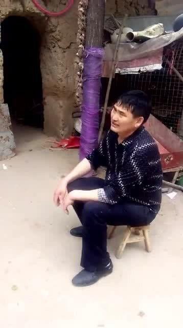 成人可坐小板凳吗视频,舒适与挑战并存-第3张图片-亚洲AV中文无码乱人伦